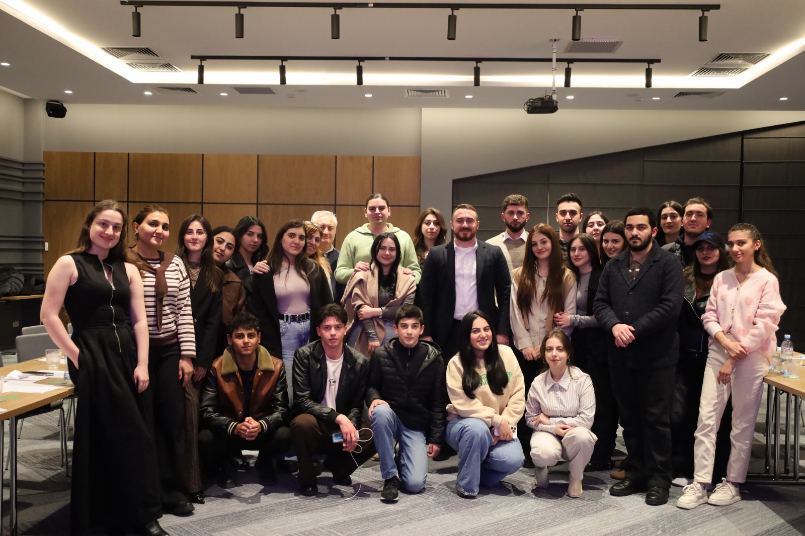 დავით გიორგაძემ გასვლით სამუშაო შეხვედრაში - „ახალგაზრდებისთვის სახელმწიფო სერვისებზე ხელმისაწვდომობა“ - მიიღო მონაწილეობა.